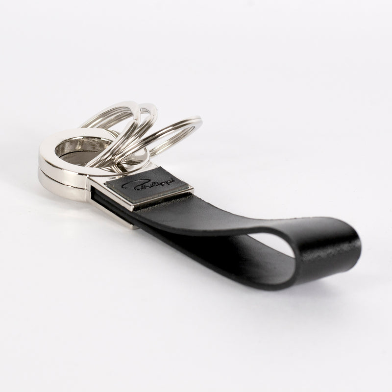 key chain in black leather designed by Jan Philippi