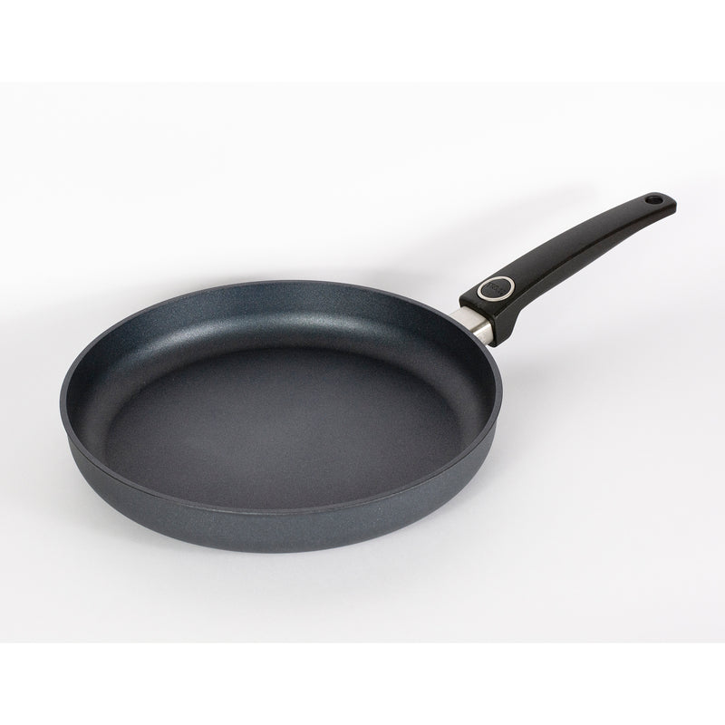 non-stick pan in aluminum alloy diameter 28 cm