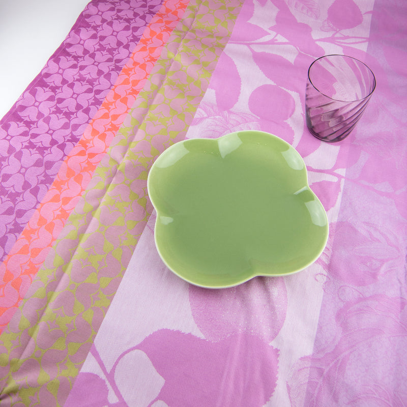 stain-resistant tablecloth