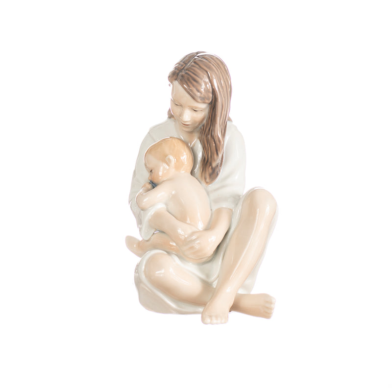 statuina maternità in porcellana decorata a mano