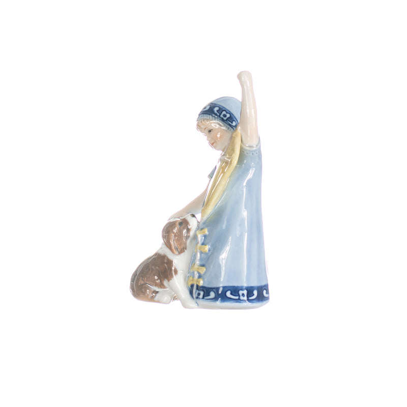 statuina bimba con aquilone in porcellana decorata a mano